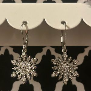 Snowflake earrings